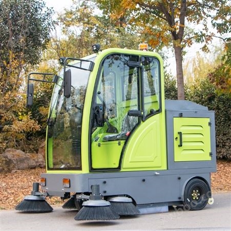LT-1900纯电动扫地车，电动驾驶式车 扫地机